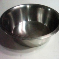 Ciotola per cani.Usata.Di acciaio.