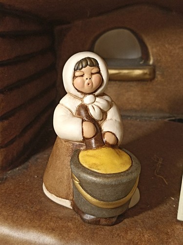 Donna con paiolo - paiolo, presepe