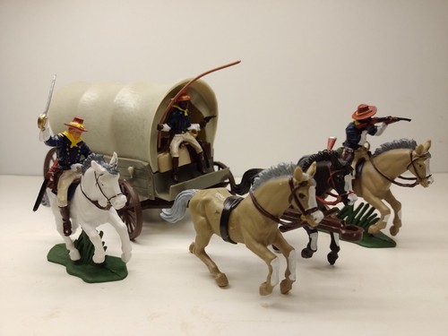 Cavalry wagon rough - cavalry, riders