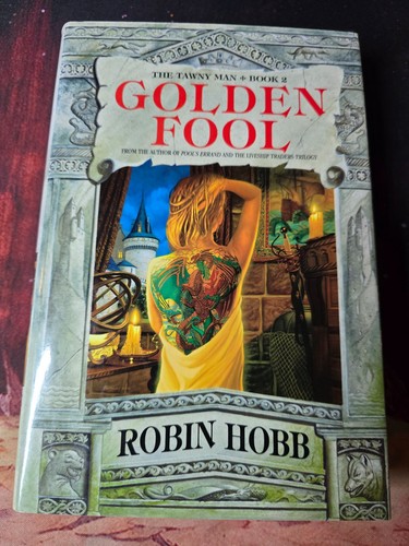 Golden fool robin hobb - golden,