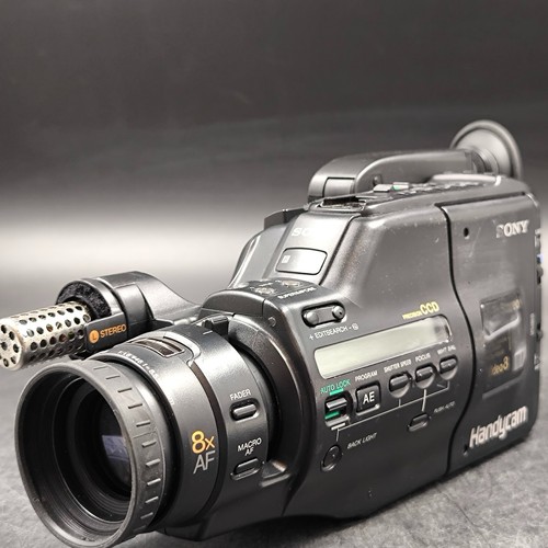 Sony ccd f550e video camera - ccd-f550e,