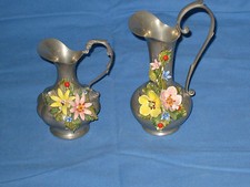 2 ANTICHI VASI IN PELTRO CON