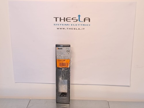 Placca per installazione - , su
