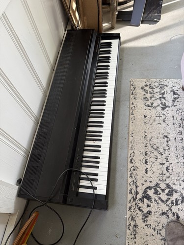 Yamaha clavinova clp 300 - clavinova, clp-300