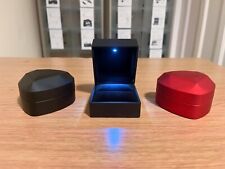 Scatola Orecchini LED Lusso