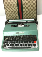 Olivetti Lettera 32 Typewriter