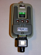 BITICINO INTERRUTTORE TRIPOLARE ANTINFORTUNISTICO DA PARETE Art. 913 - VINTAGE