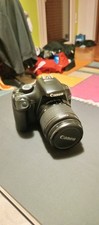 fotocamera Canon EOS 1100D con