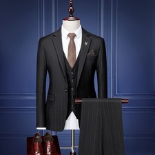 Abito formale uomo sposo