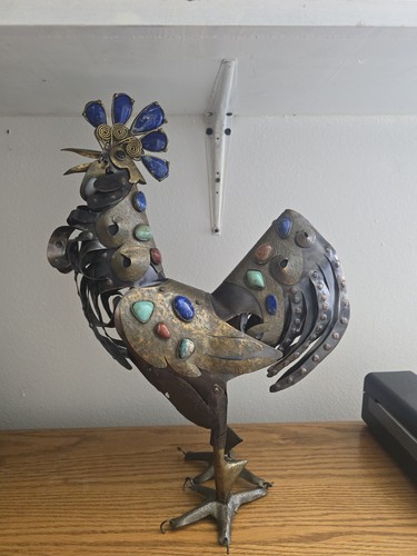Questa scultura gallo fatta - questa,