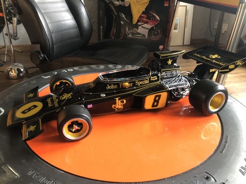 Pocher 114 lotus - pocher, 1:8,
