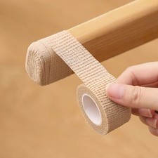 Piedi per tavolo e sedia muti