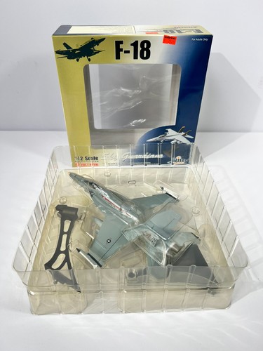 Witty wings f 18 - witty, hornet