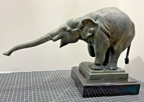 Statua scultura elefante