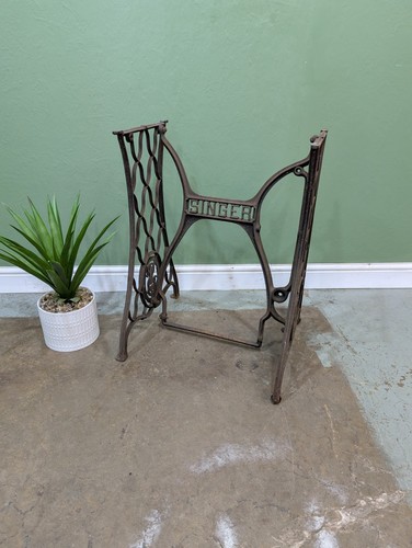 Antique cast iron - cast, singer