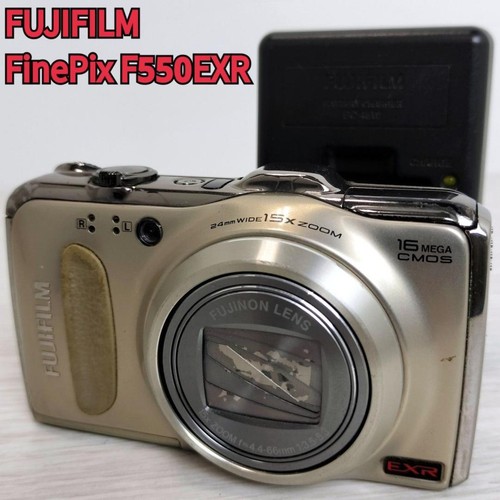 Fotocamera digitale compatta