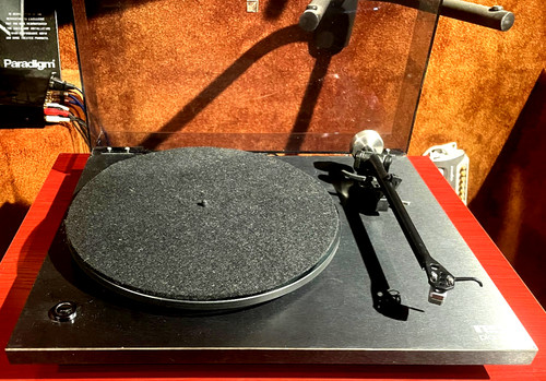 Rega planar turntable - planar, 2