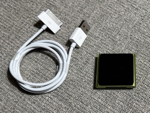 Apple 8gb ipod - 8gb, nano
