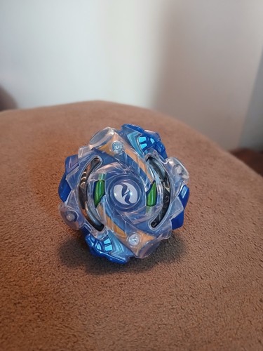 Beyblade attack takara - attack, tomy