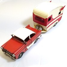 Modellino Auto con Roulotte