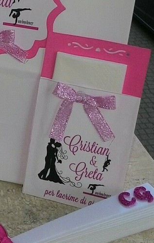 Lacrime gioia fazzoletti - lacrime,