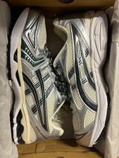 Asics Gel-Kayano 14 crema
