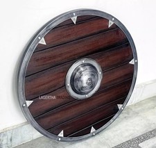 scudo in legno vintage fatto a