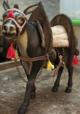 Neapolitan crib donkey style