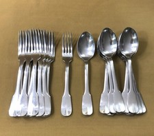 ménagère 12 couverts