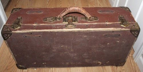 Valigia vintage cartone - valigia,