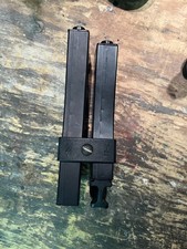 Caricatore doppio accoppiato