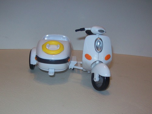 Lil bratz bambola - vespa, bianca