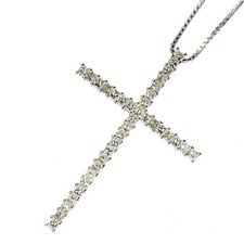 Collana con ciondolo croce e