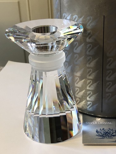 Swarovski crystal 7600 144 - 144, 090