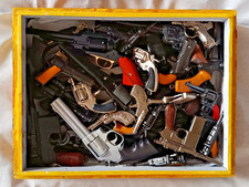 LOTTO di n. 38 Pistole Giocattolo in Miniatura