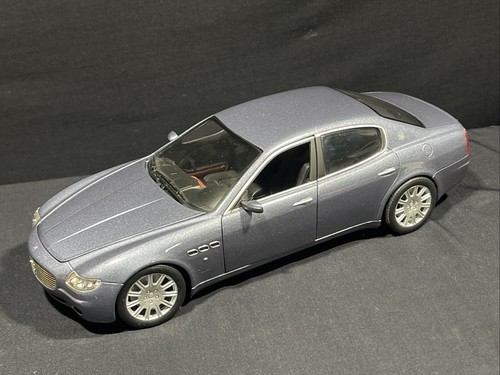 Maserati quattroporte blu - maserati,