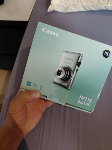 Canon ixus 220hs - canon,