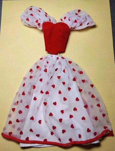 1983 loving you barbie 7072 - 1983,