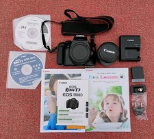 Kit fotocamera reflex digitale