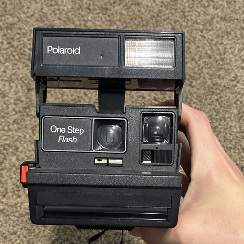 Polaroid one step flash - one,