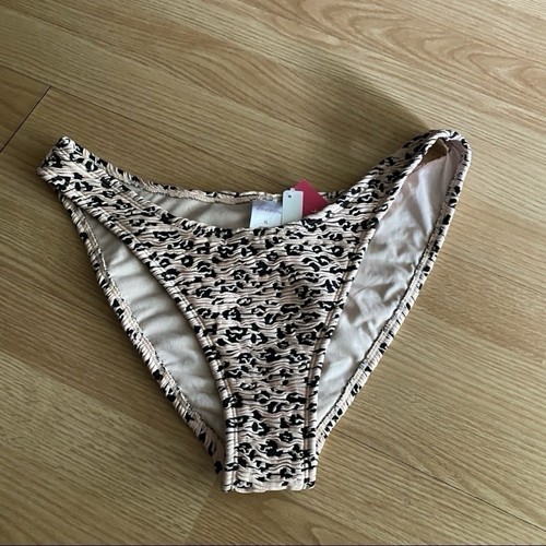 Bikini scoop gamba alta rosa