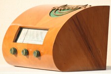 Vintage tube radio Ducati