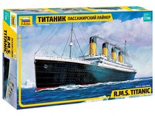 1:700 Zvezda Titanic Kit Z9059