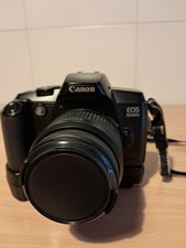Canon EOS 5000 - Nera  con Obiettivo 38/76mm + supporto batterie esterno.
