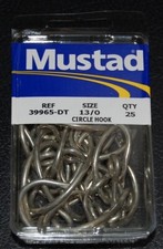 25 ganci a cerchio Mustad