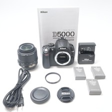 Nikon D5000 AF-S 18-55 VR kit