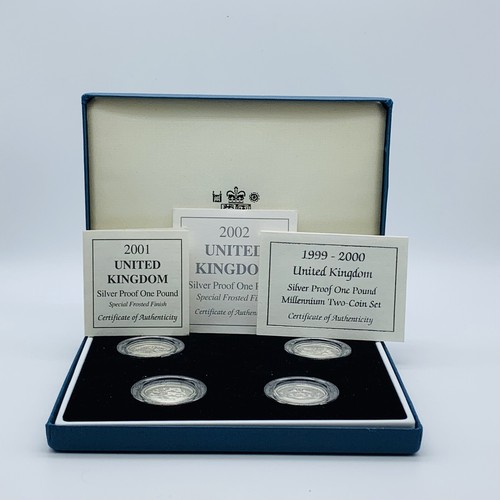 Raro set quattro - set, di