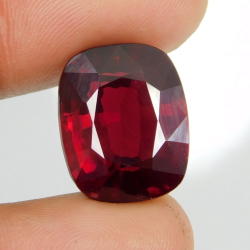 Granato rosso almandino