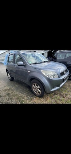 Daihatsu terios 5 2wd - daihatsu, j2