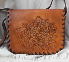 BORSA IN CUOIO INCISA A MANO REALIZZATA A MANO ARTIGIANALE